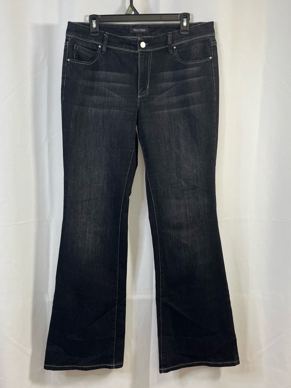 WHITE HOUSE BLACK MARKET Flare Leg Jeans Blanc 12R Black